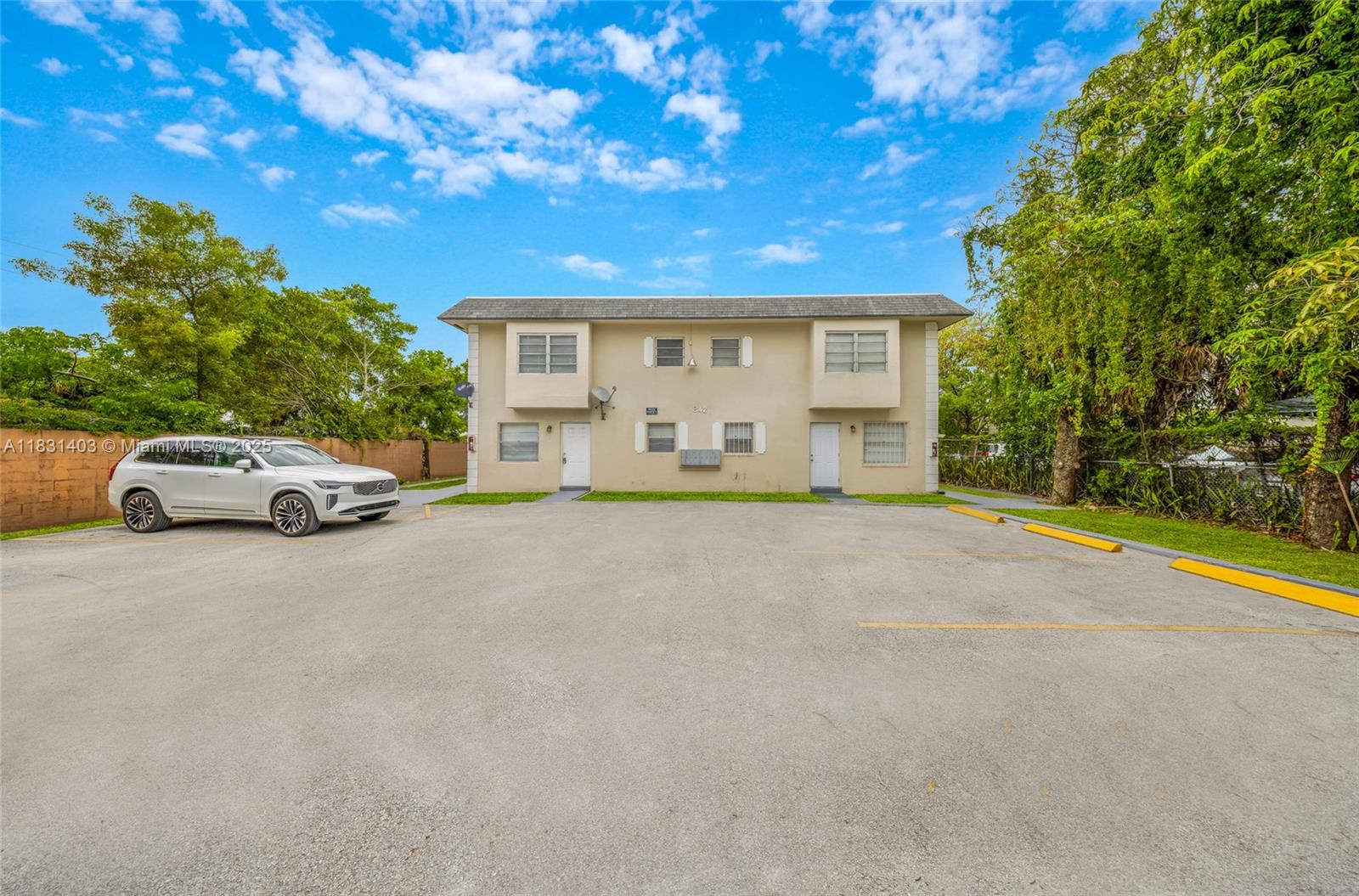 842 NW 1st Ave, Fort Lauderdale FL 33311 — #A11831403