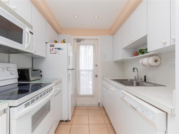 3135 S Ocean Dr # 230, Hallandale Beach FL 33009 — #A11832446