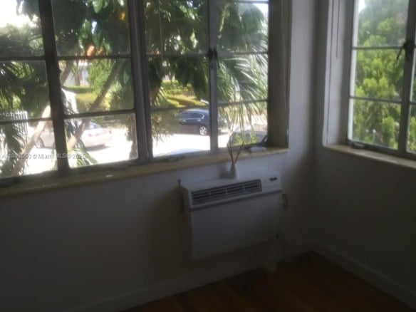 7420 Carlyle Ave, Miami Beach FL 33141 — #A11898550