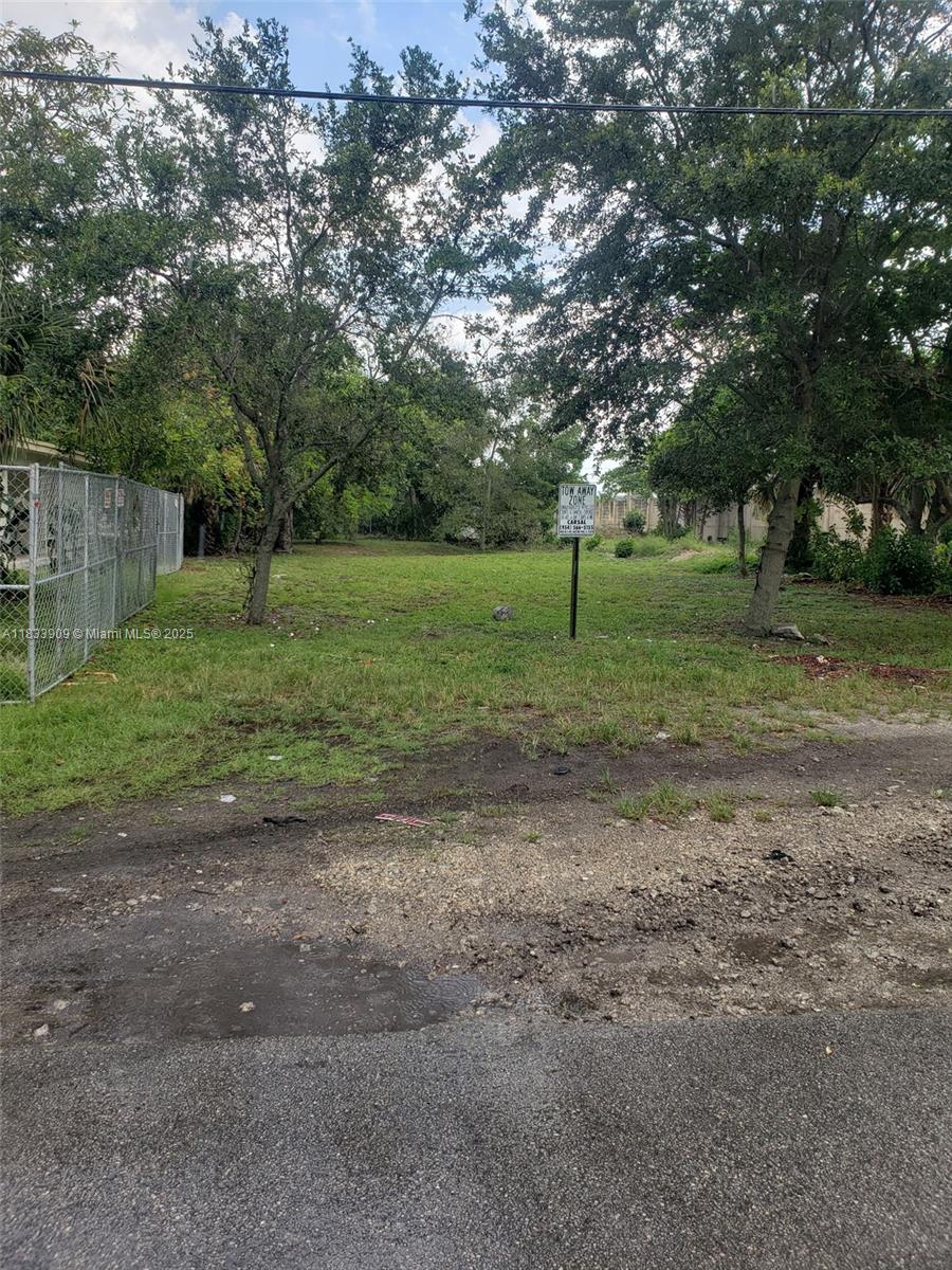 6dd28e9b-6000 894 SW 9th Ct, Pompano Beach FL 33060 — #A11833909