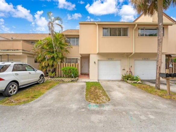 8256 NW 9th Ct # 2, Plantation FL 33324 — #A11834277