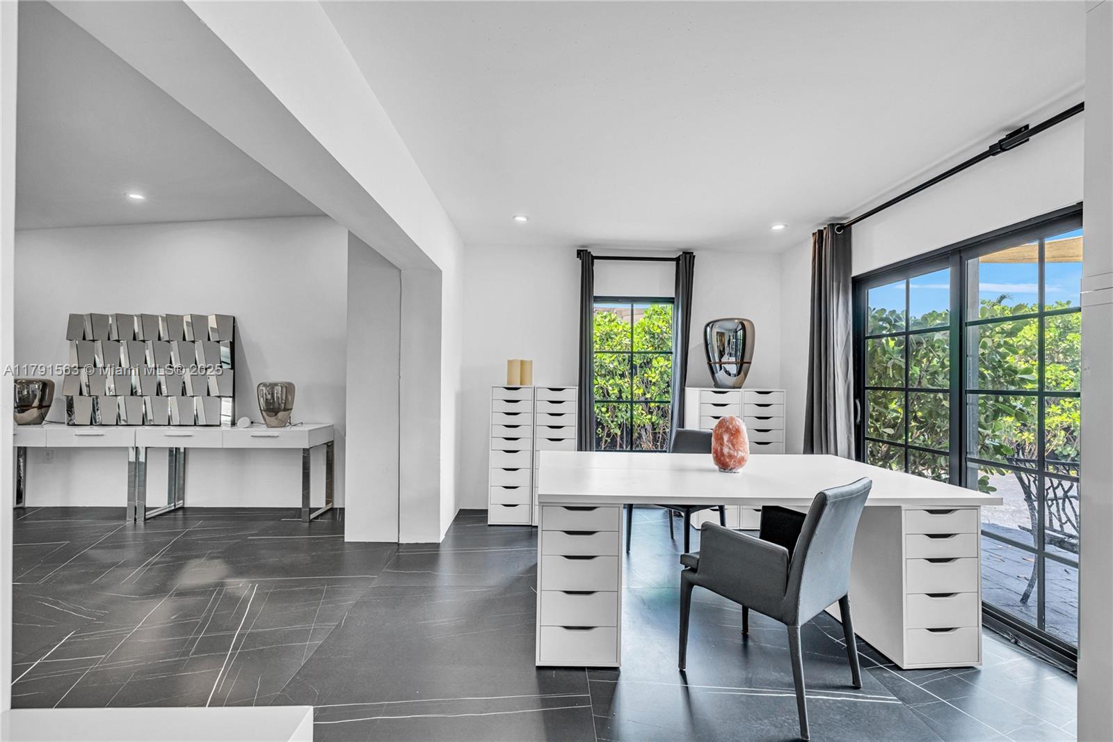 6dd28e9b-606 560 NW 116th Ter, Miami FL 33168 — #A11791563