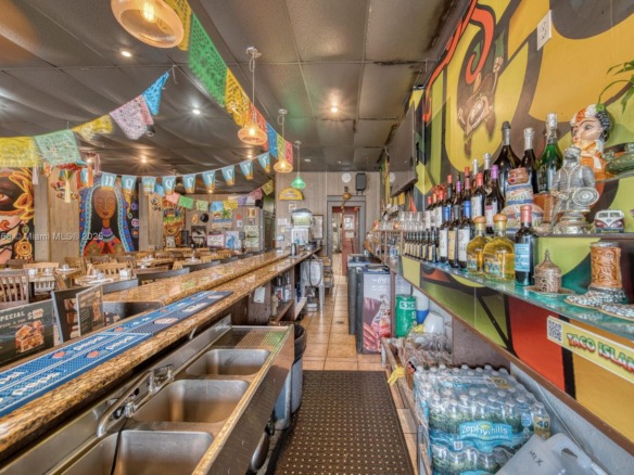 Mexican Restaurant For Sale In Sunny Isles Beach, Sunny Isles Beach FL 33160 — #A11836368