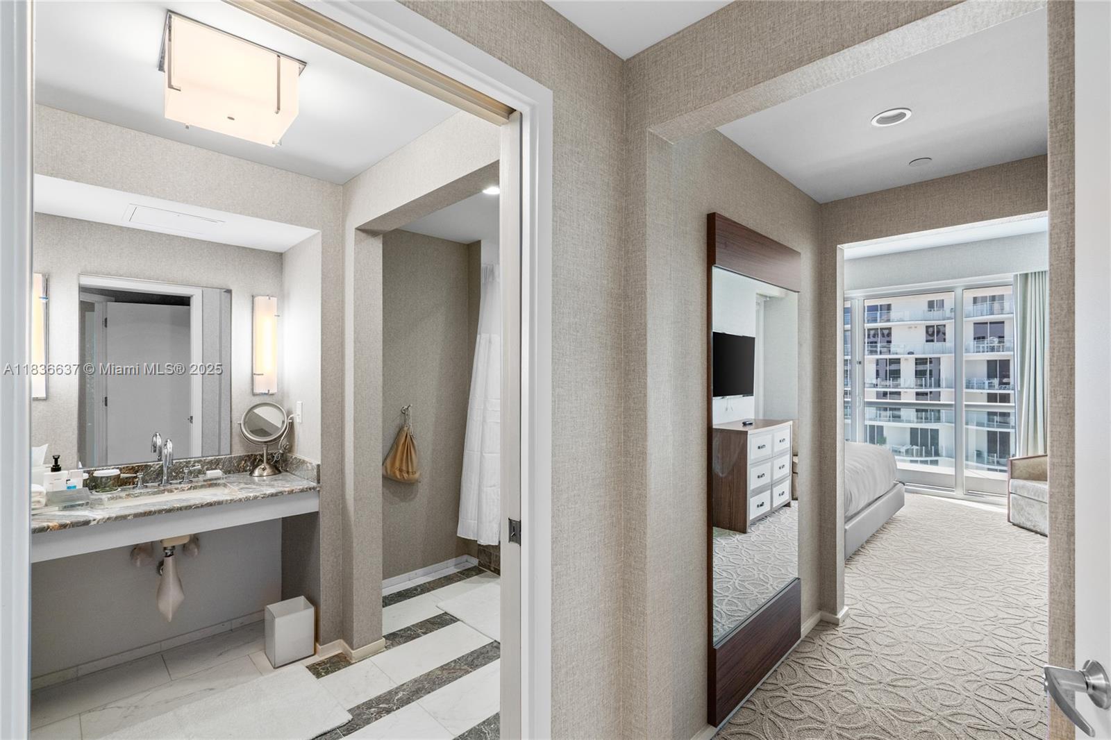 6dd28e9b-6071 551 N Fort Lauderdale Beach Blvd # R2205, Fort Lauderdale FL 33304 — #A11836637