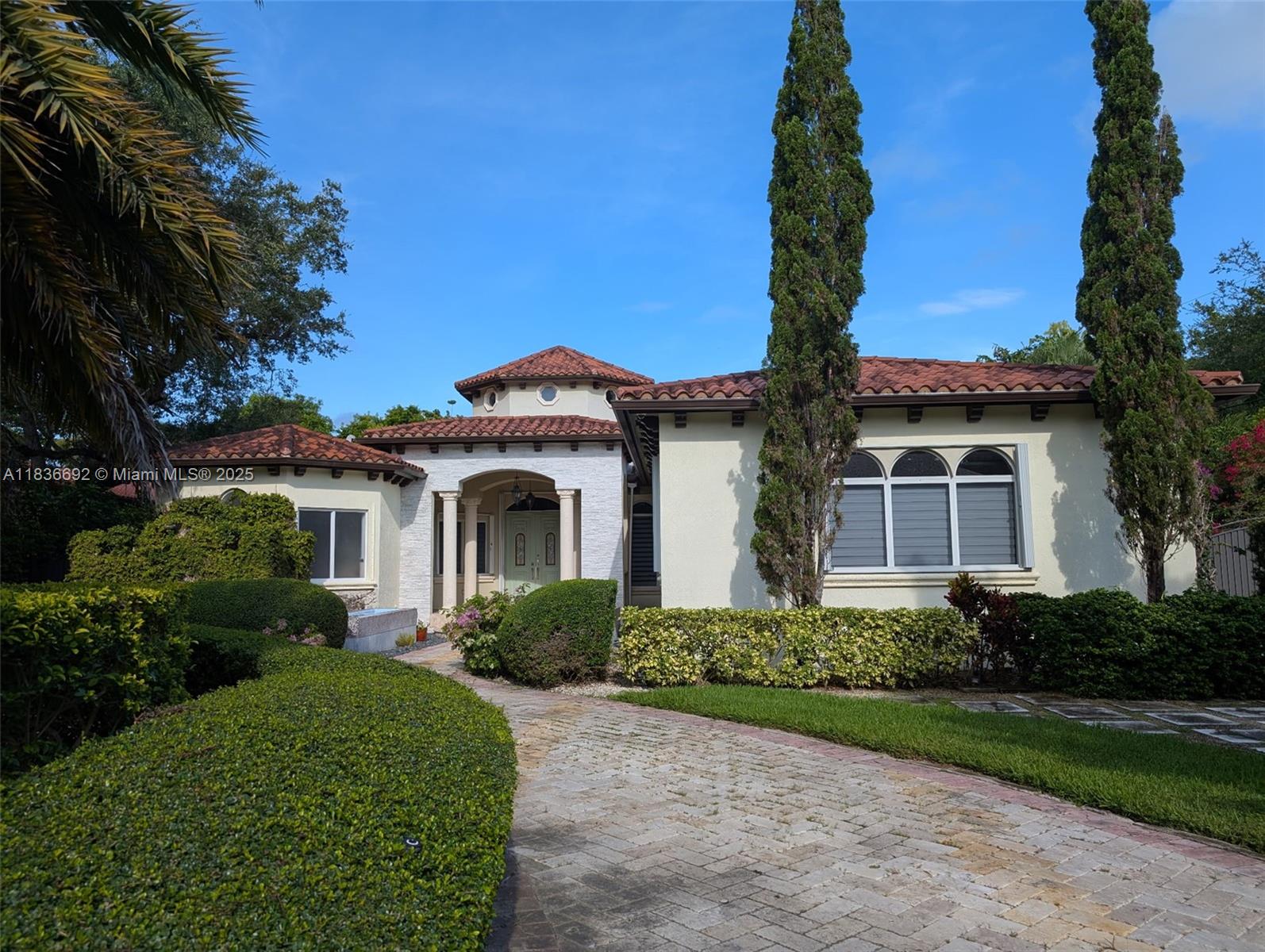 6dd28e9b-6074 13400 SW 83rd Ave, Pinecrest FL 33156 — #A11836692