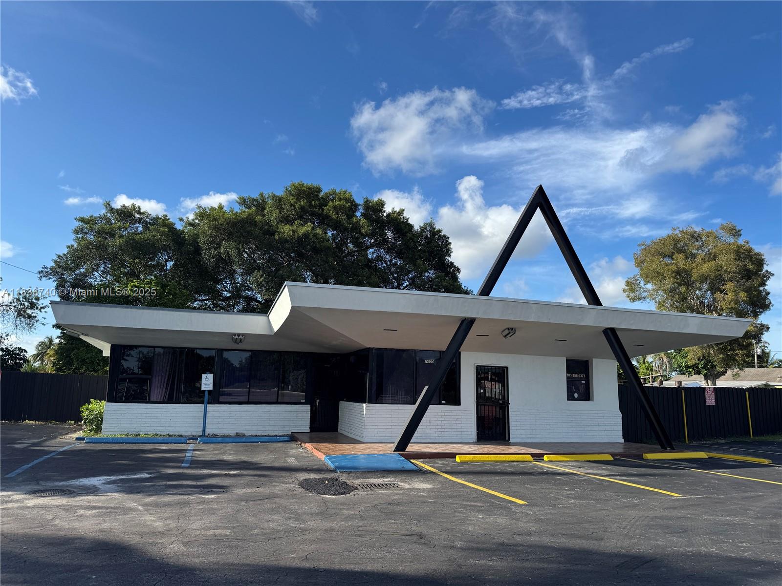 6dd28e9b-6077 1605 NW 95th St, Miami FL 33147 — #A11836740
