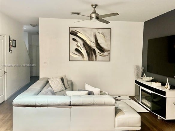 4039 NW 11th St, Lauderhill FL 33313 — #A11889229