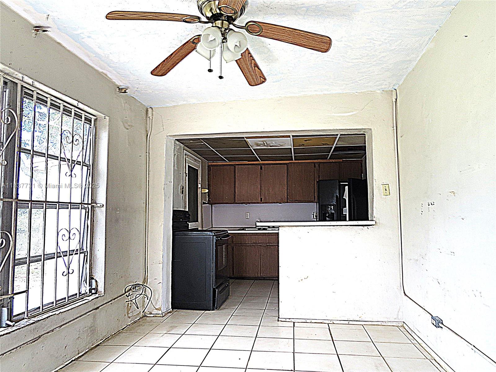 6dd28e9b-6106 525 NW 16th St, Pompano Beach FL 33060 — #A11837731