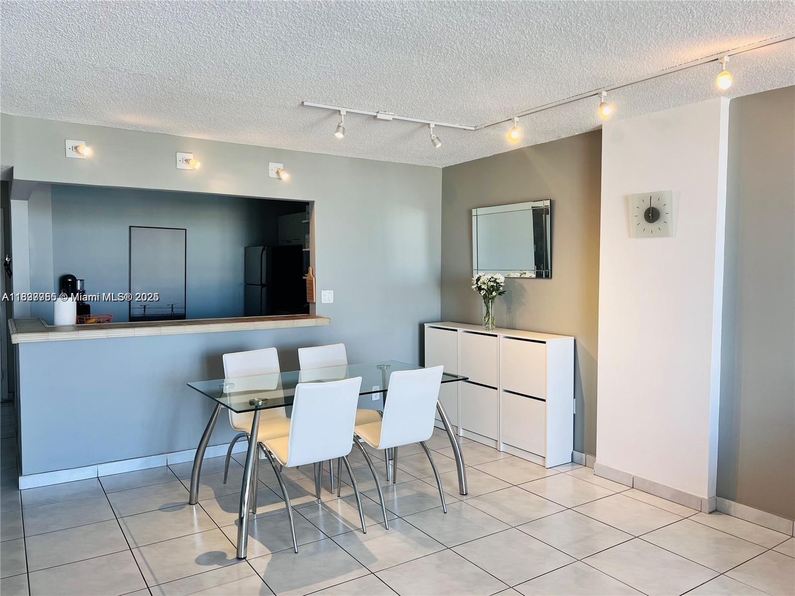 2780 NE 183rd St # 2015, Aventura FL 33160 — #A11837755