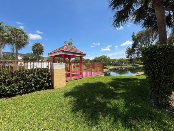 7640 Westwood Dr # 406, Tamarac FL 33321 — #A11837803