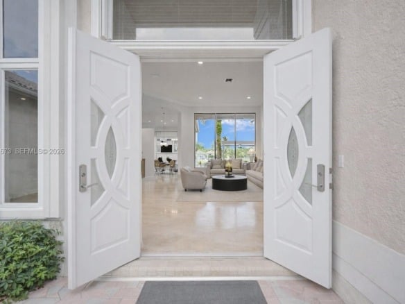 2914 Medinah, Weston FL 33332 — #A11838673