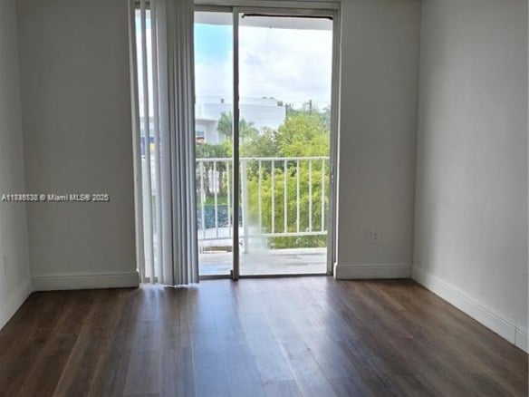498 NW 165th St Rd # 407, Miami FL 33169 — #A11838732