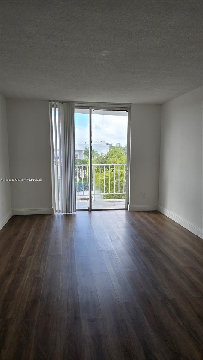 6dd28e9b-6134 498 NW 165th St Rd # 407, Miami FL 33169 — #A11838732