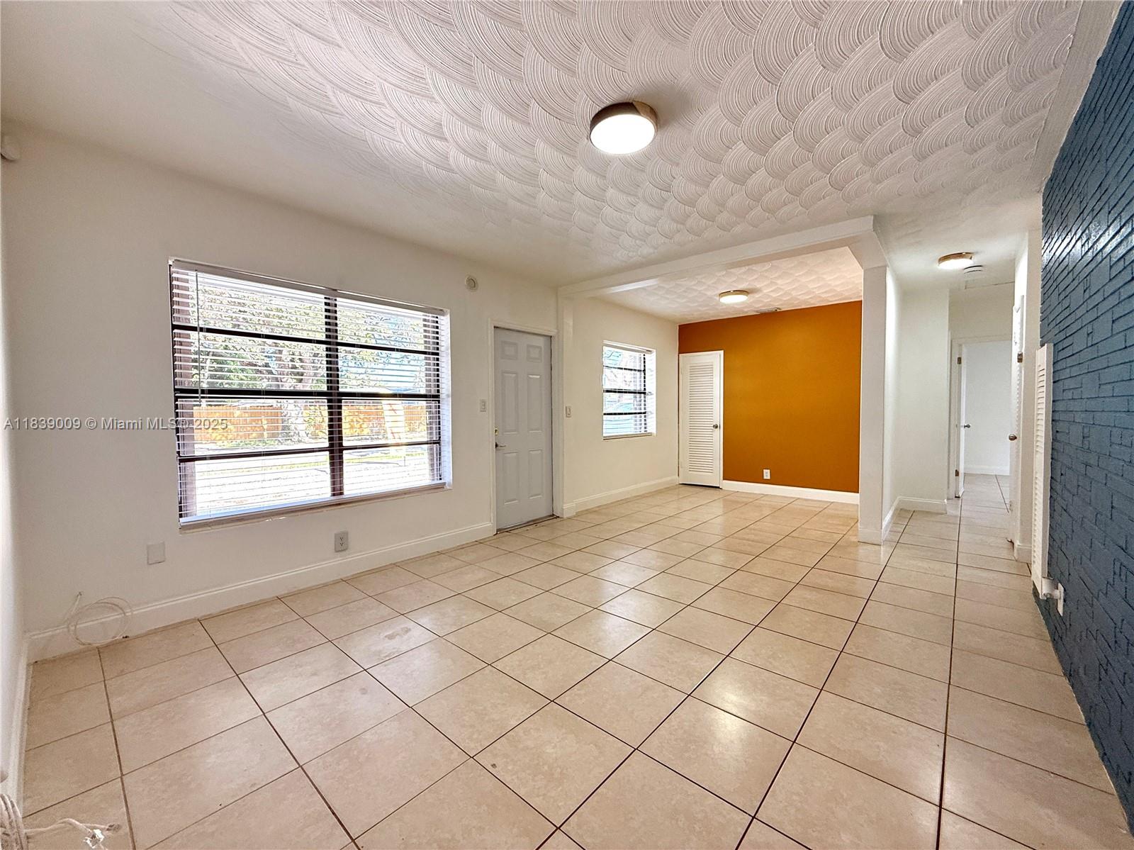 6dd28e9b-6144 2406 N 28th Ave, Hollywood FL 33020 — #A11839009
