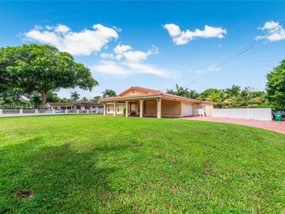 400 NW 128th Ave, Miami FL 33182 — #A11839752