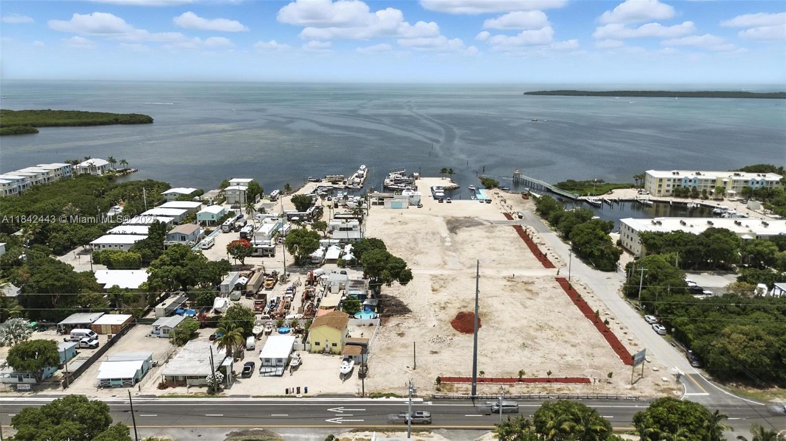 6dd28e9b-6261 97601 Overseas Hwy, Key Largo FL 33037 — #A11842443