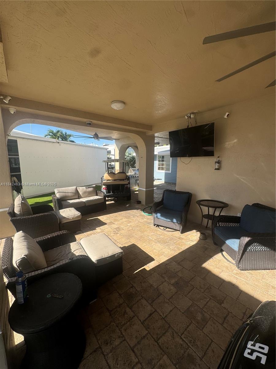 6dd28e9b-6263 65821 Overseas Hwy, Long Key FL 33001 — #A11842463
