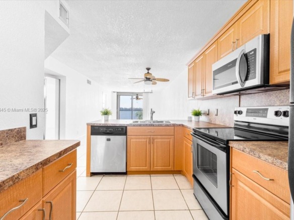 110 Lake Emerald Dr # 403, Oakland Park FL 33309 — #A11842645