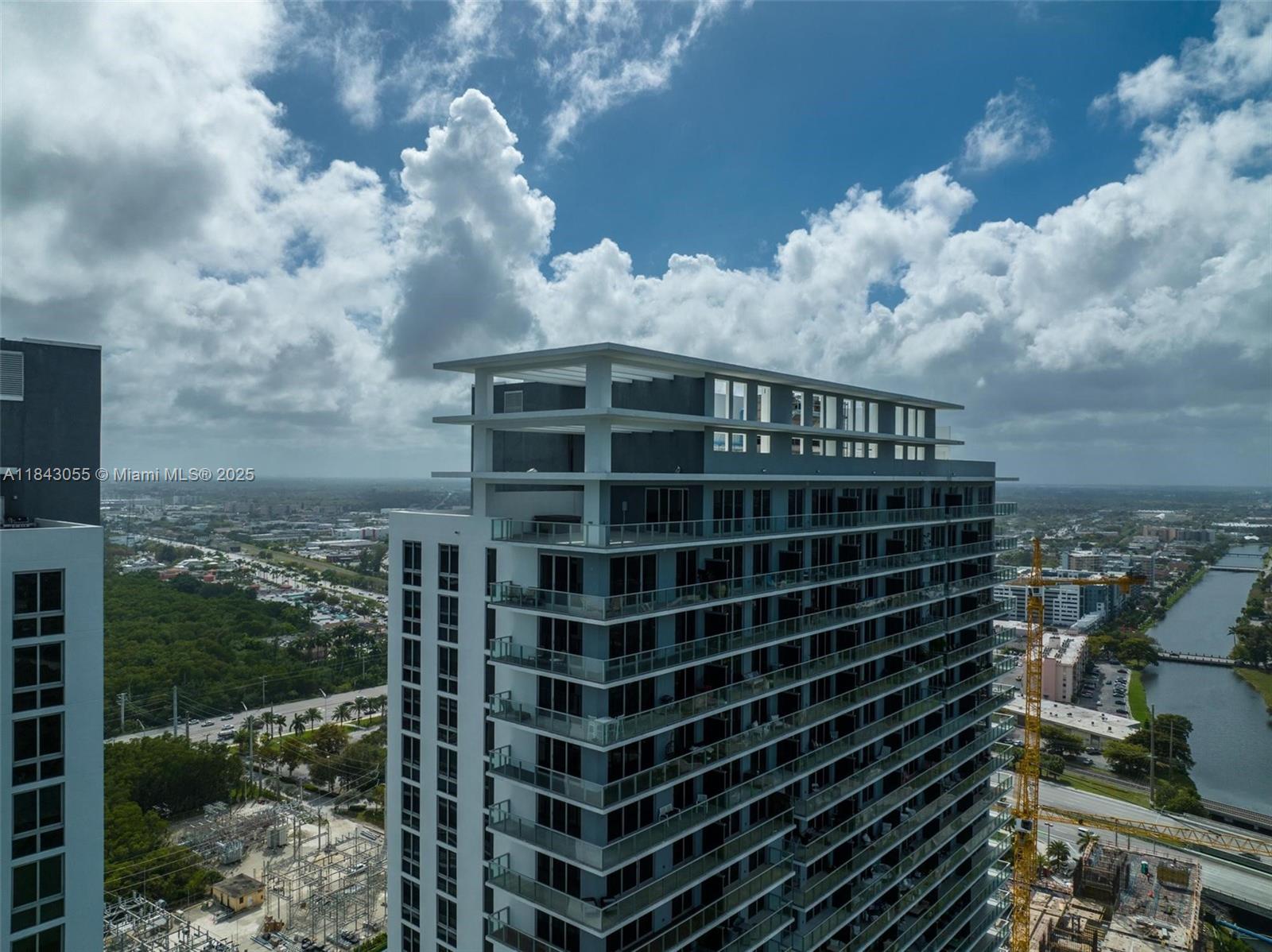 6dd28e9b-6287 16385 Biscayne Blvd # 4, North Miami Beach FL 33160 — #A11843055