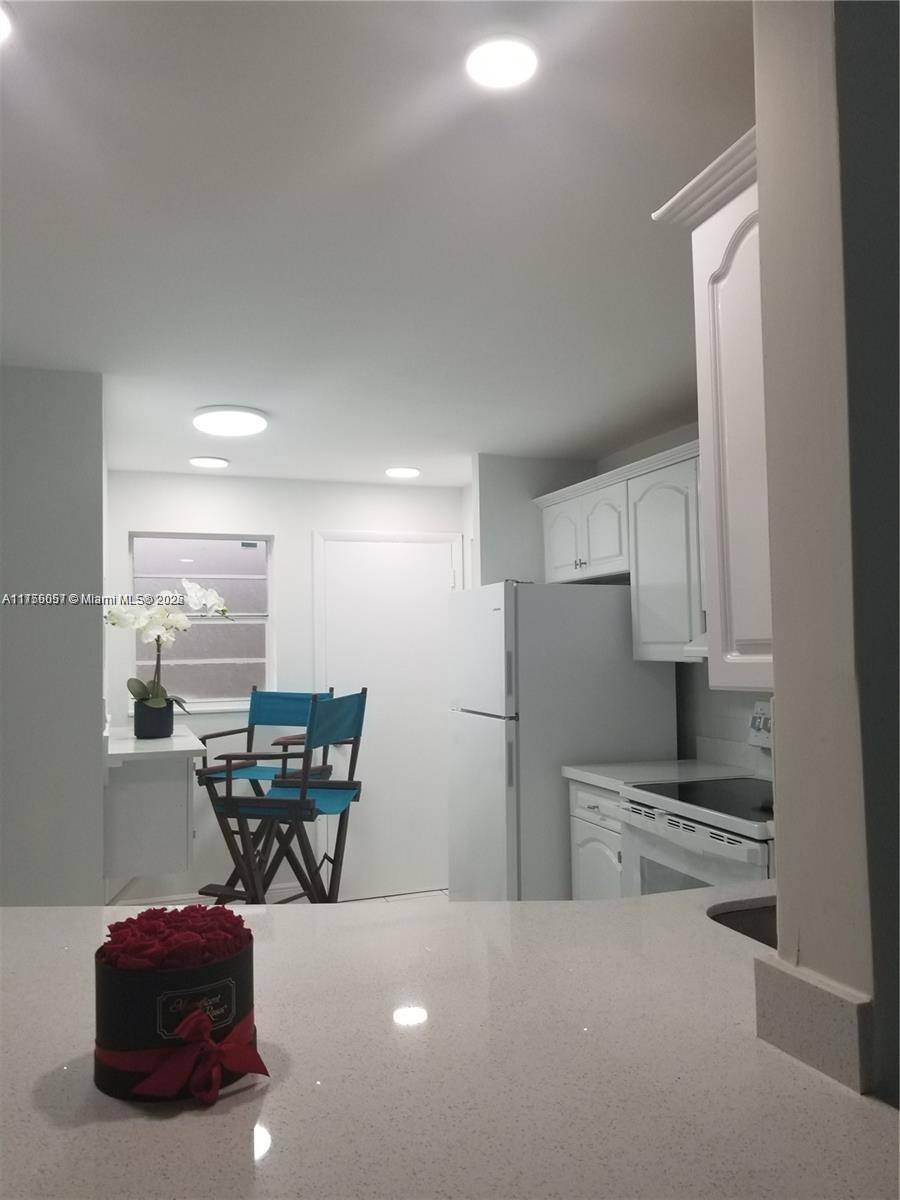 6dd28e9b-632 1670 NE 191st St # 3, Miami FL 33179 — #A11756057