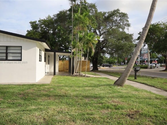 3955 SW 69th Ave, Miami FL 33155 — #A11844251