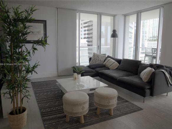 1155 Brickell Bay Dr # 902, Miami FL 33131 — #A11845489