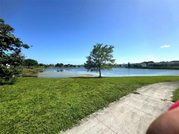 3453 NW 44th St # 107, Oakland Park FL 33309 — #A11846332