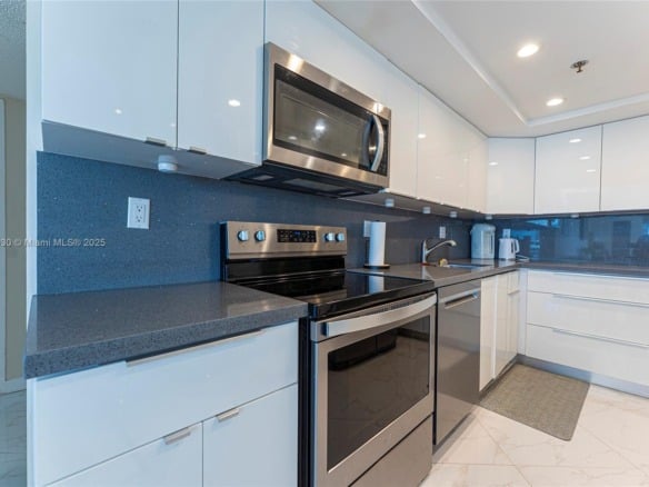 20225 NE 34th Ct # 818, Aventura FL 33180 — #A11846530