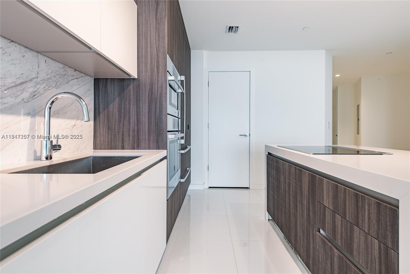 851 NE 1st Ave # 2100, Miami FL 33132 — #A11847207