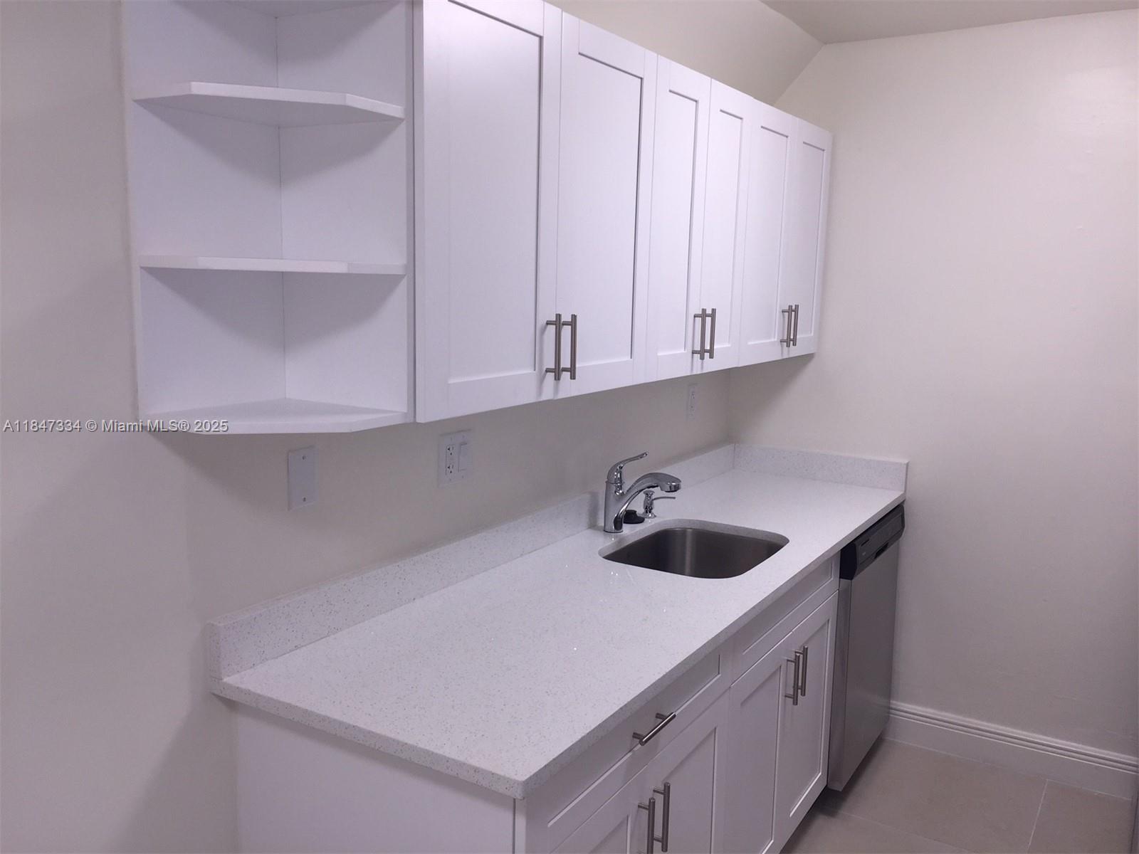 6dd28e9b-6441 10740 N KENDALL DR # 14, Miami FL 33176 — #A11847334