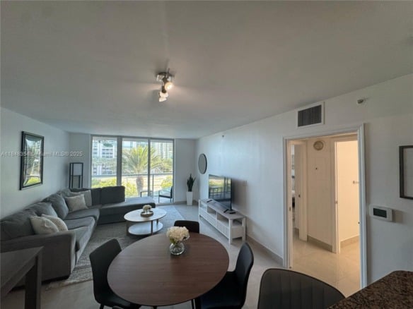 1155 Brickell Bay Dr # 307, Miami FL 33131 — #A11848354