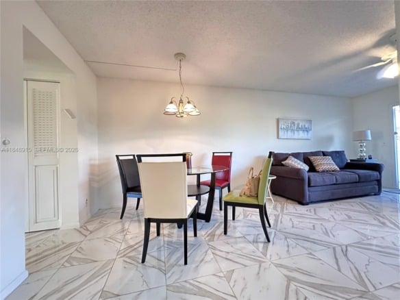 569 Fanshaw N # 569, Boca Raton FL 33434 — #A11848915