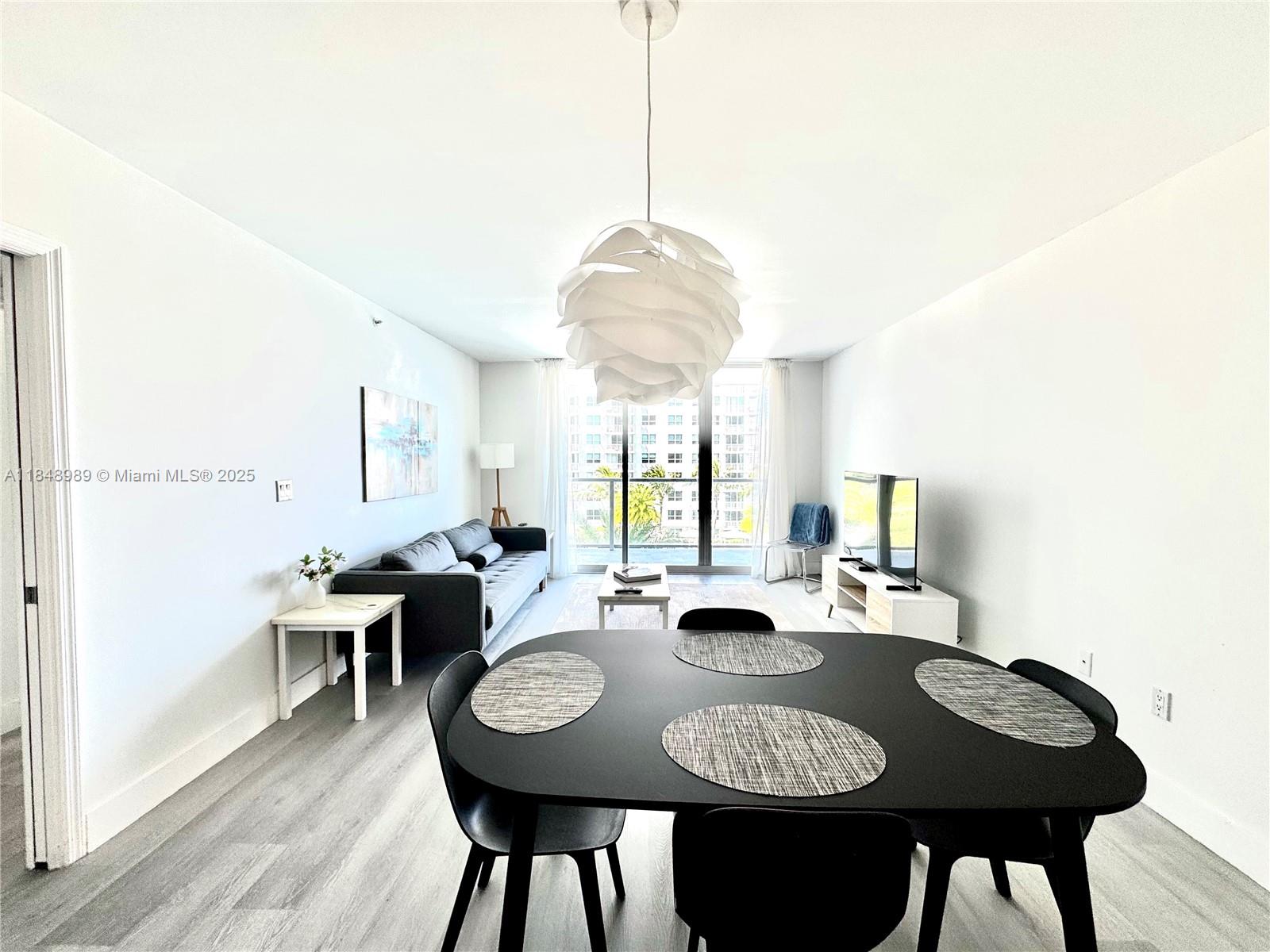 1155 Brickell Bay Dr # 906, Miami FL 33131 — #A11848989