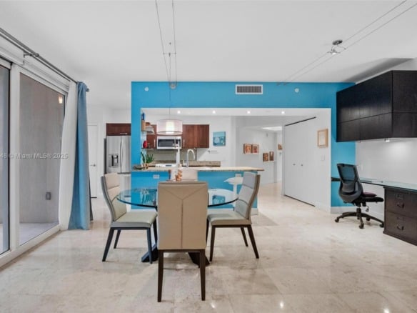 19900 E Country Club Dr # 212, Aventura FL 33180 — #A11849546