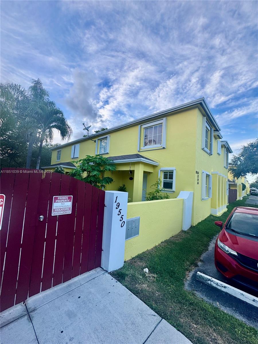 6dd28e9b-6570 19550 SW 103rd Ct # 5, Cutler Bay FL 33157 — #A11851039