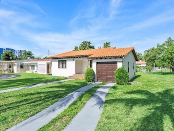 860 NW 17th Ct, Miami FL 33125 — #A11851332