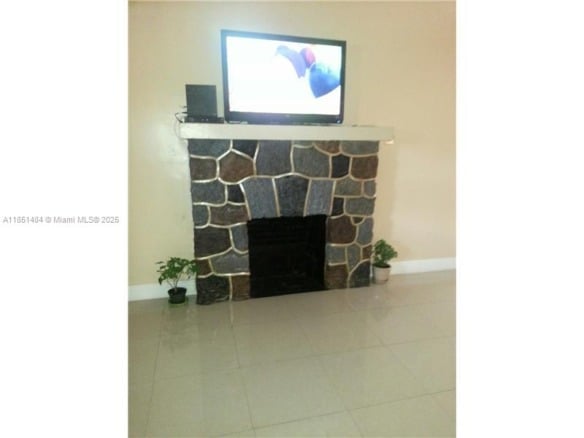 321 NW 13th Ave, Miami FL 33125 — #A11851484