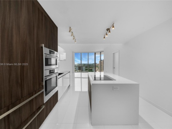 851 NE 1st AVE # 2106, Miami FL 33132 — #A11901738