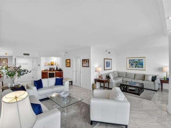 3000 Island Blvd # 505, Aventura FL 33160 — #A11852416