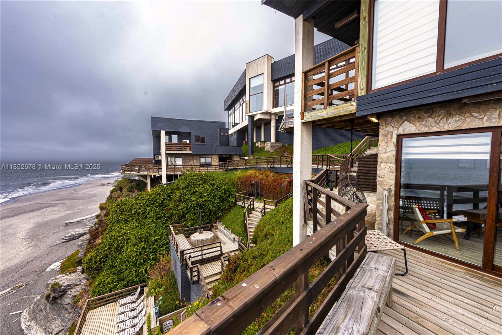 6dd28e9b-6629 Listing #A11852678