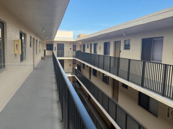8040 Hampton Blvd # 512, North Lauderdale FL 33068 — #A11852679