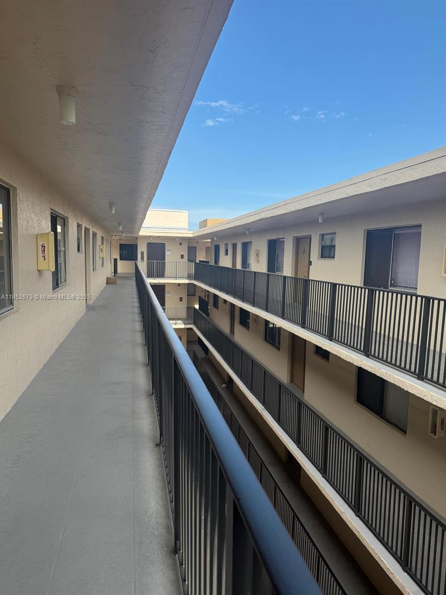 6dd28e9b-6630 8040 Hampton Blvd # 512, North Lauderdale FL 33068 — #A11852679