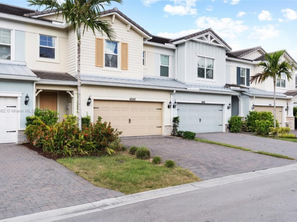 4248 Ficus St, Hollywood FL 33021 — #A11852882