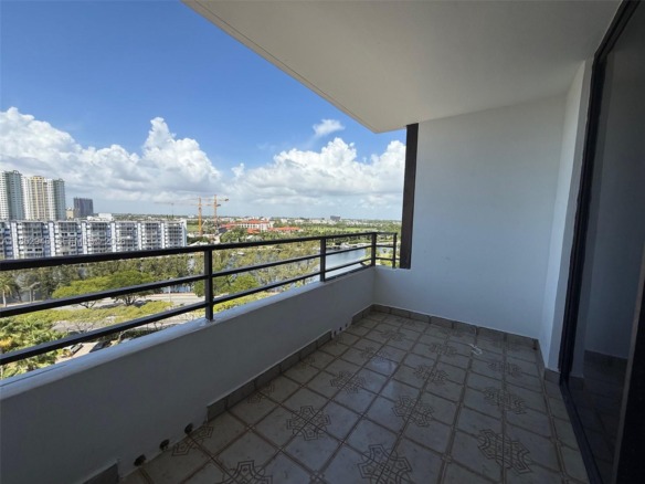 500 Three Islands Blvd # 715, Hallandale Beach FL 33009 — #A11852946