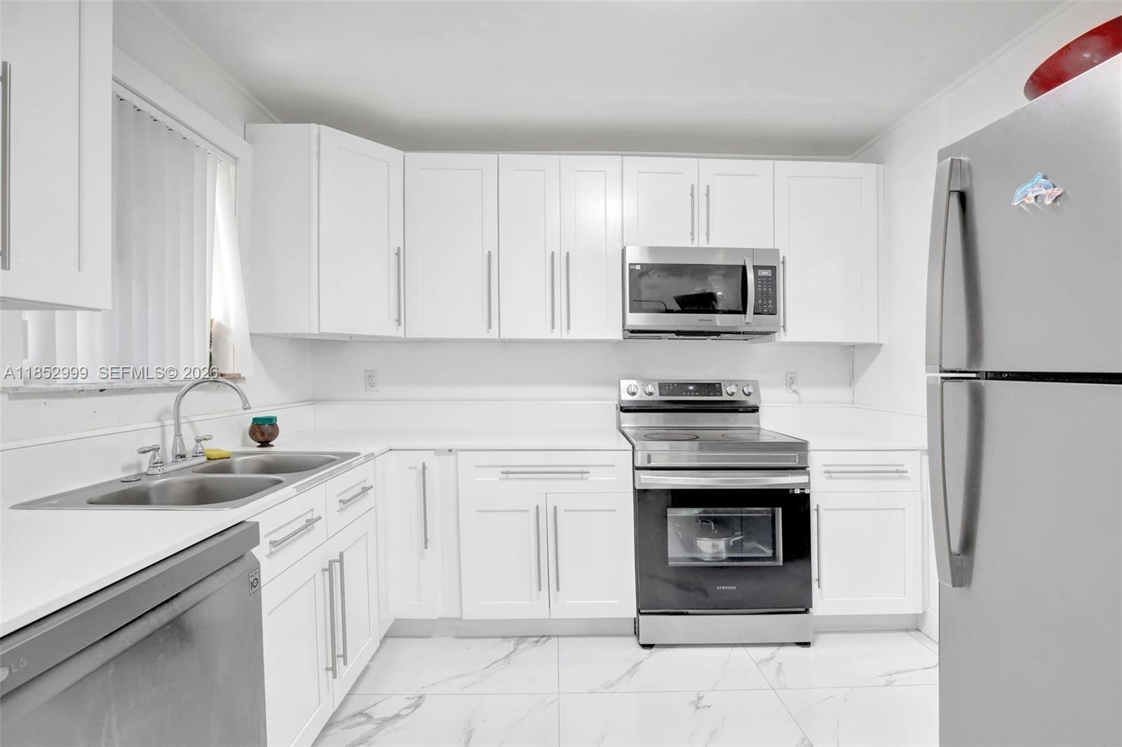 311 SW 68th Ter, Pembroke Pines FL 33023 — #A11852999
