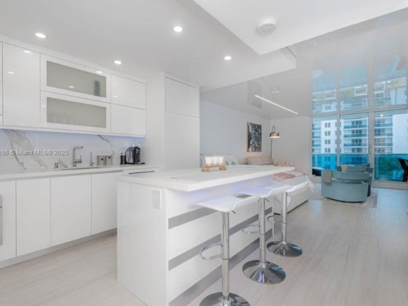 2301 Collins Ave # 811, Miami Beach FL 33139 — #A11853286