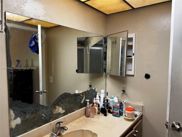 3141 nw 47th ter # 322, Lauderdale Lakes FL 33319 — #A11853490