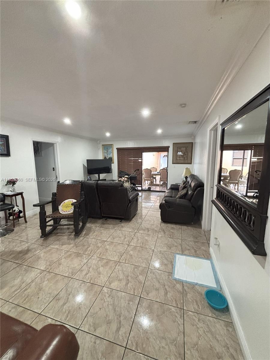 18601 SW 98th Ave, Cutler Bay FL 33157 — #A11853960