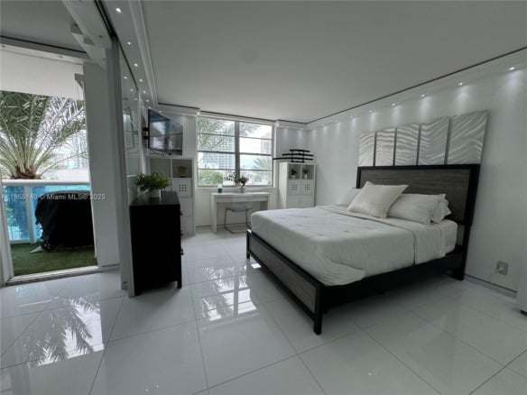 6770 Indian Creek Dr # 5S, Miami Beach FL 33141 — #A11855140