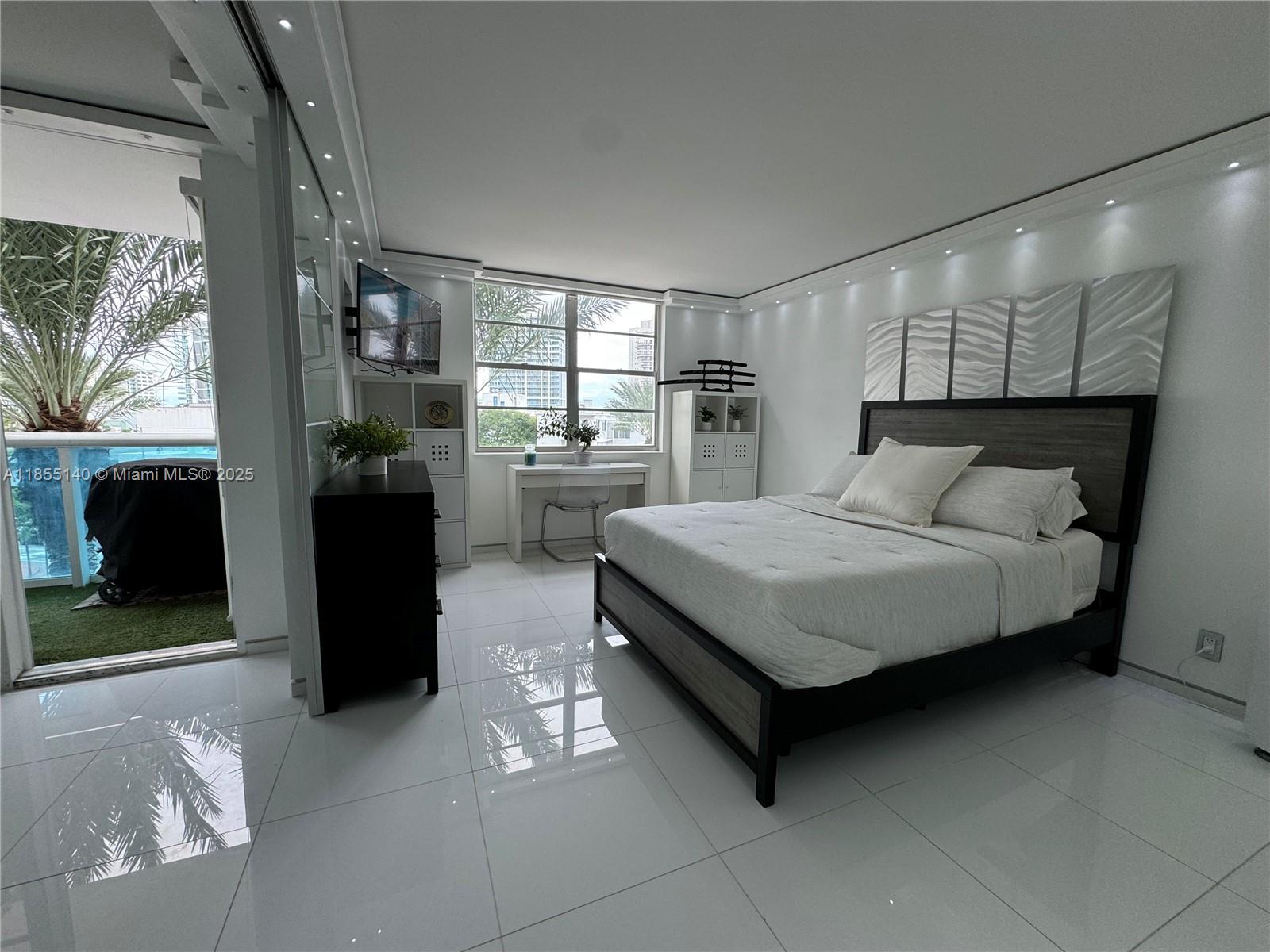 6dd28e9b-6740 6770 Indian Creek Dr # 5S, Miami Beach FL 33141 — #A11855140